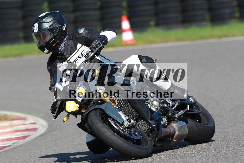/Archiv-2022/64 19.09.2022.09 Plüss Moto Sport Yamaha Fun Day ADR/Sportfahrer/76